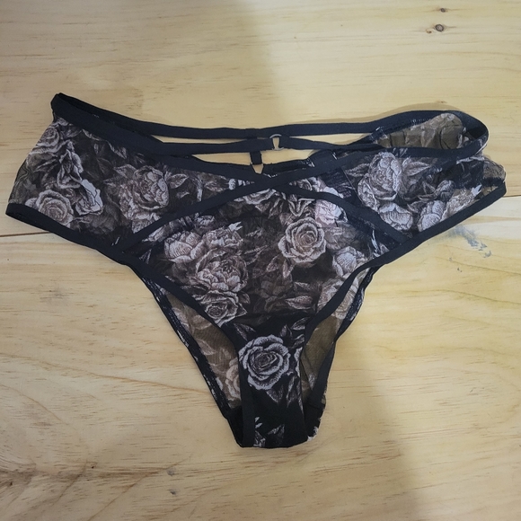 Victoria's secret floral print lace panties Brazilian nwt - Picture 1 of 3